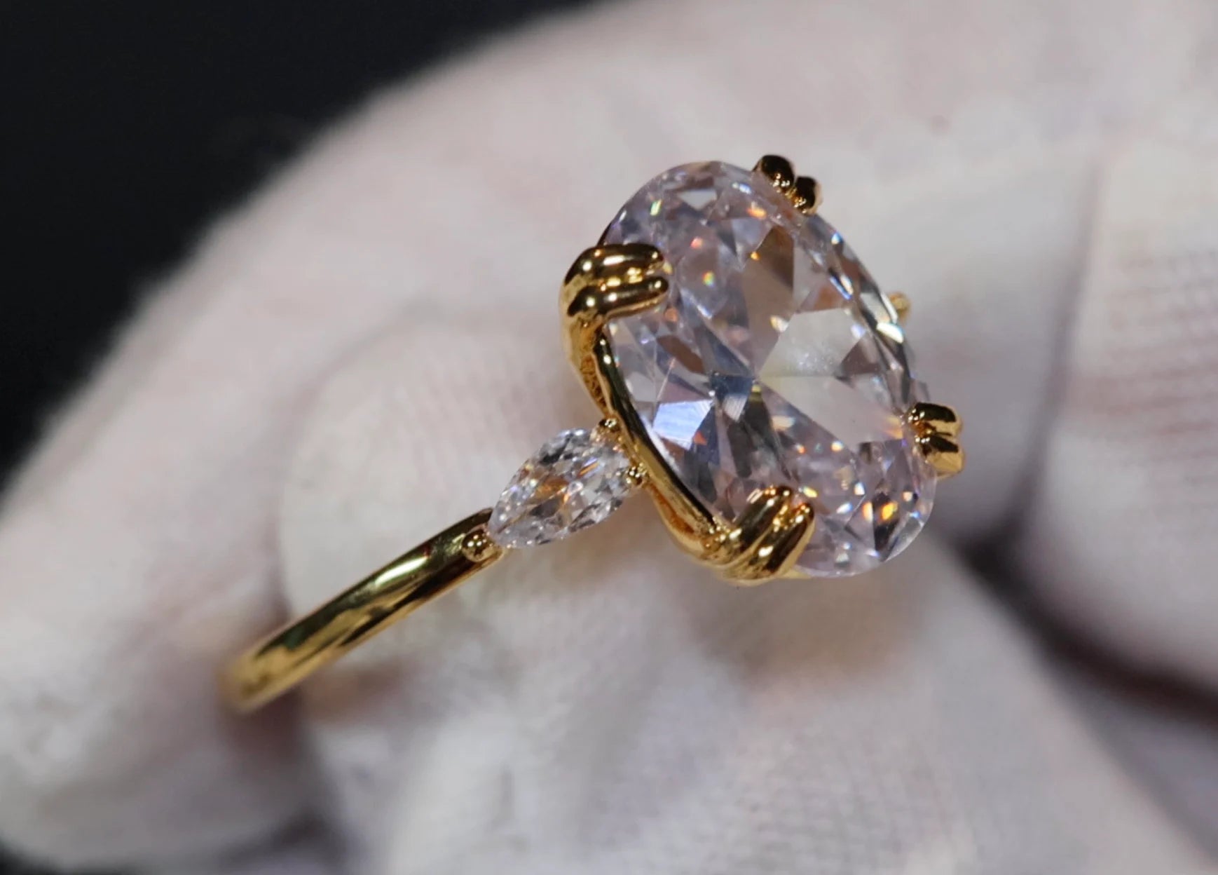 Womens Gold Ring | Womens Gold Oval Diamond Ring | Gold Oval Diamond Ring | Gold Ring with Diamonds | Gold Oval Engagement Ring