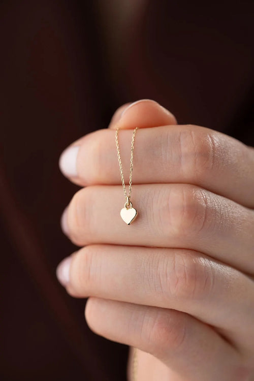 14K Solid Gold Tiny Heart Necklace / Minimalist Design Sacred Heart Necklace / Dainty Heart Pendant Necklace / Gift for Her / Heart Charm